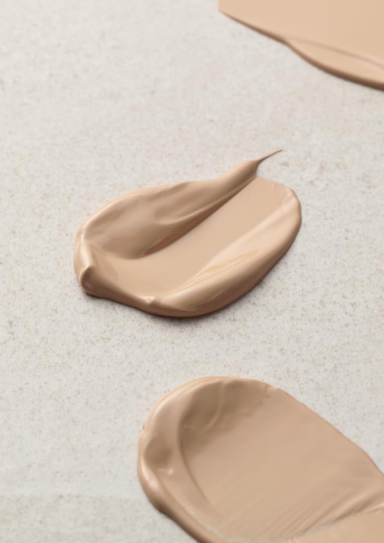 The Body Shop Fresh Nude Foundation Natural Looking Finish Medium 2N 30 Ml  from The Body Shop